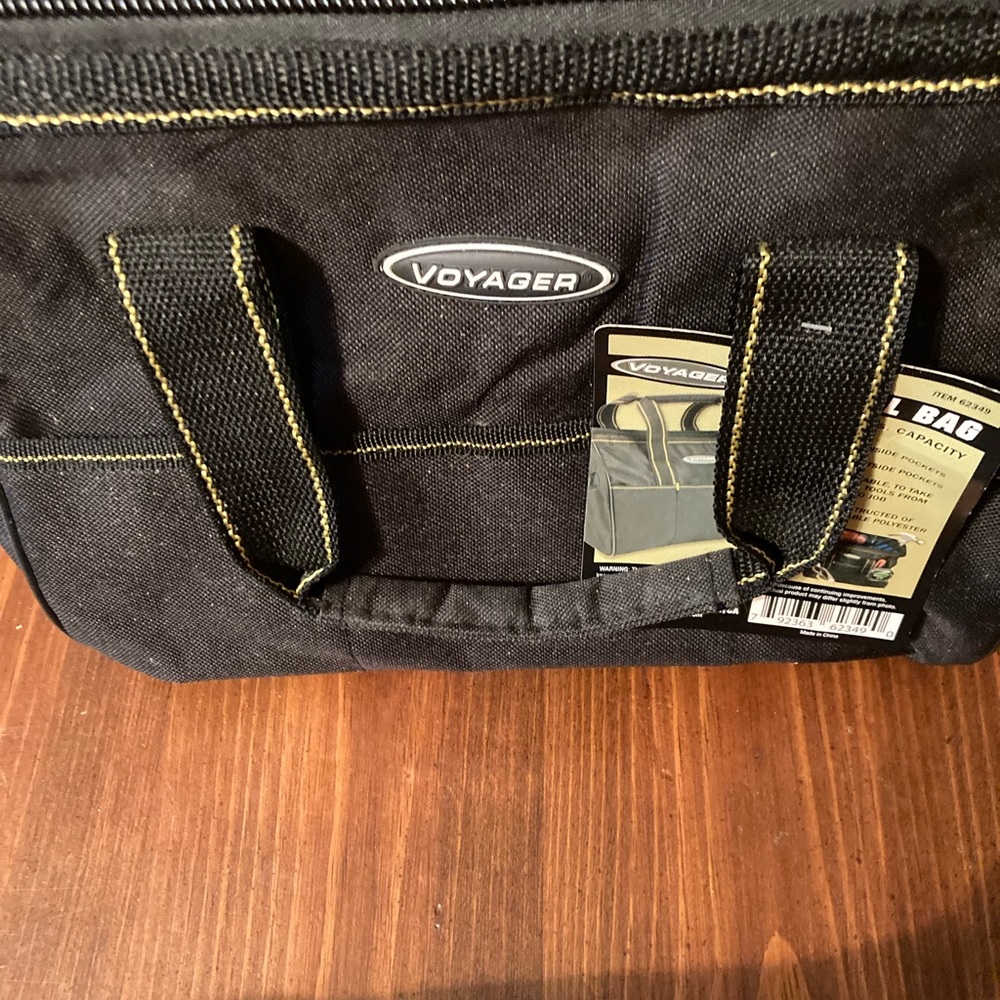 Voyager 12” tool bag 24 lbs. Capacity. 15 inside pockets 6 outside pockets New